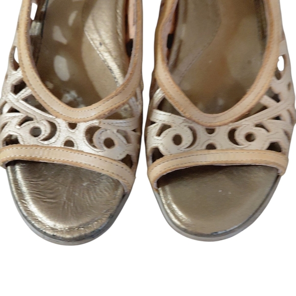 NAOT  Nude Leather Cutout Platform Sandals Women's Size 9 - Picture 3 of 10